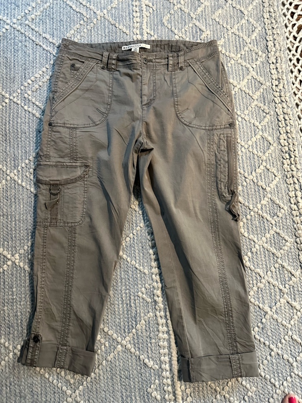 Marrakech Taupe/Gray Crop Cargo Pants Size 30
